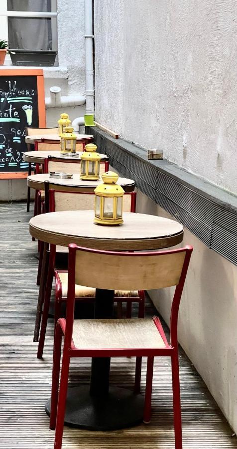 Le Globe Hostal París