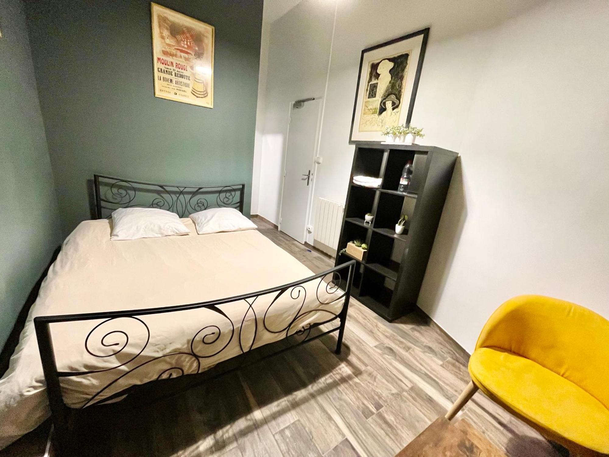 Le Globe Hostal
